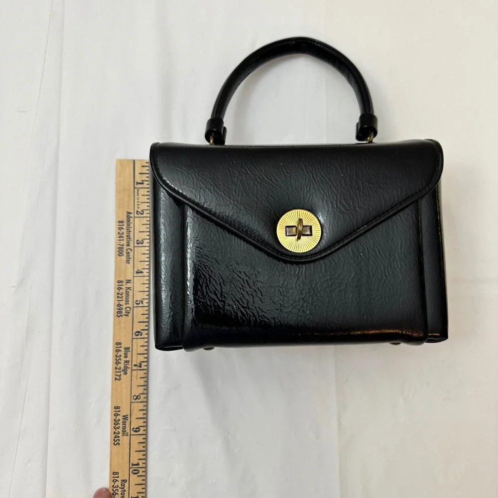 Vintage Black Faux Leather Top Handle Handbag Structured Satchel Gold Clasp‎